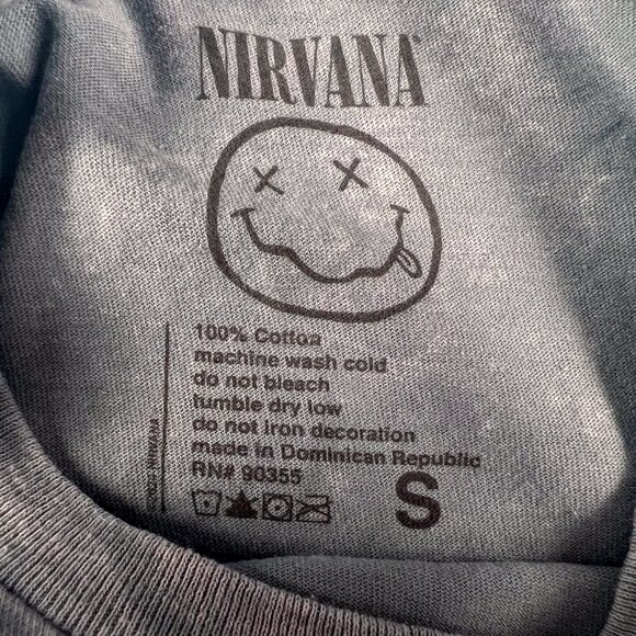 Nirvana T-Shirt Blue Smiley Face Graphic Band Tee Short Sleeve NWOT Size S - Picture 3 of 3